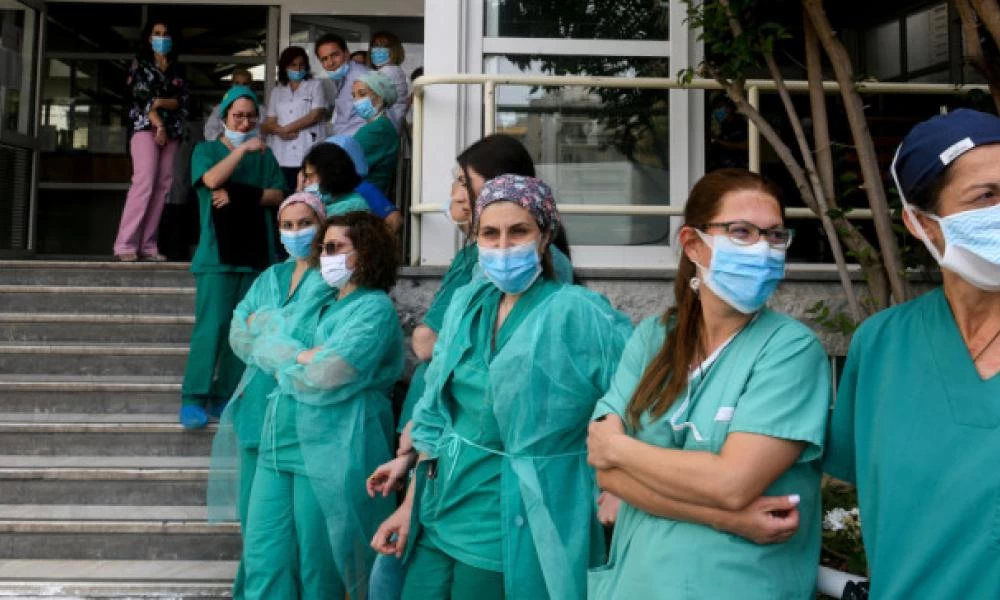 Τετράωρη στάση εργασίας γιατρών και νοσηλευτών των δημόσιων νοσοκομείων
